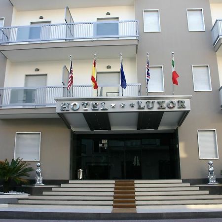 Hotel Luxor Casoria Kültér fotó