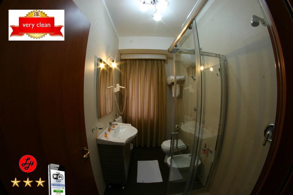 Hotel Luxor Casoria Kültér fotó