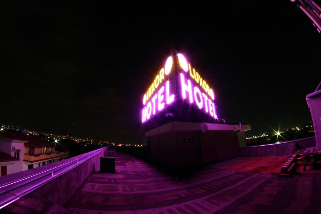 Hotel Luxor Casoria Kültér fotó