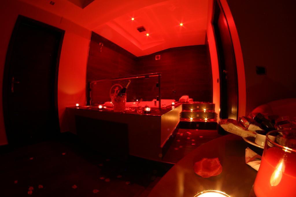 Hotel Luxor Casoria Kültér fotó